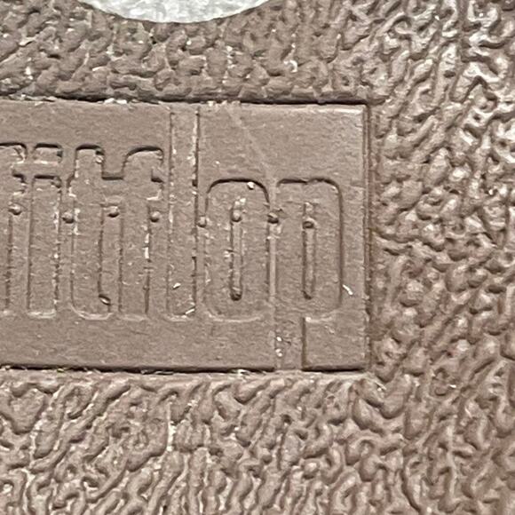 Fit Flop Women's Cha Cha Thong Sandal Size 5 Good Used Condition Stained - Picture 9 of 9